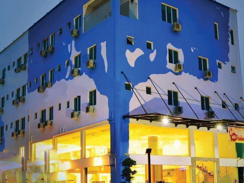 Yew Boutique Hotel Teluk Intan Eksteriør bilde