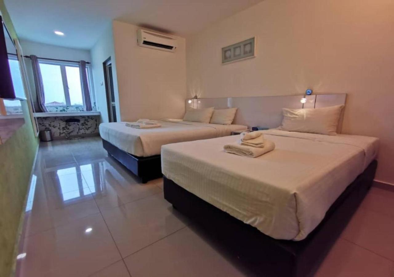 Yew Boutique Hotel Teluk Intan Eksteriør bilde