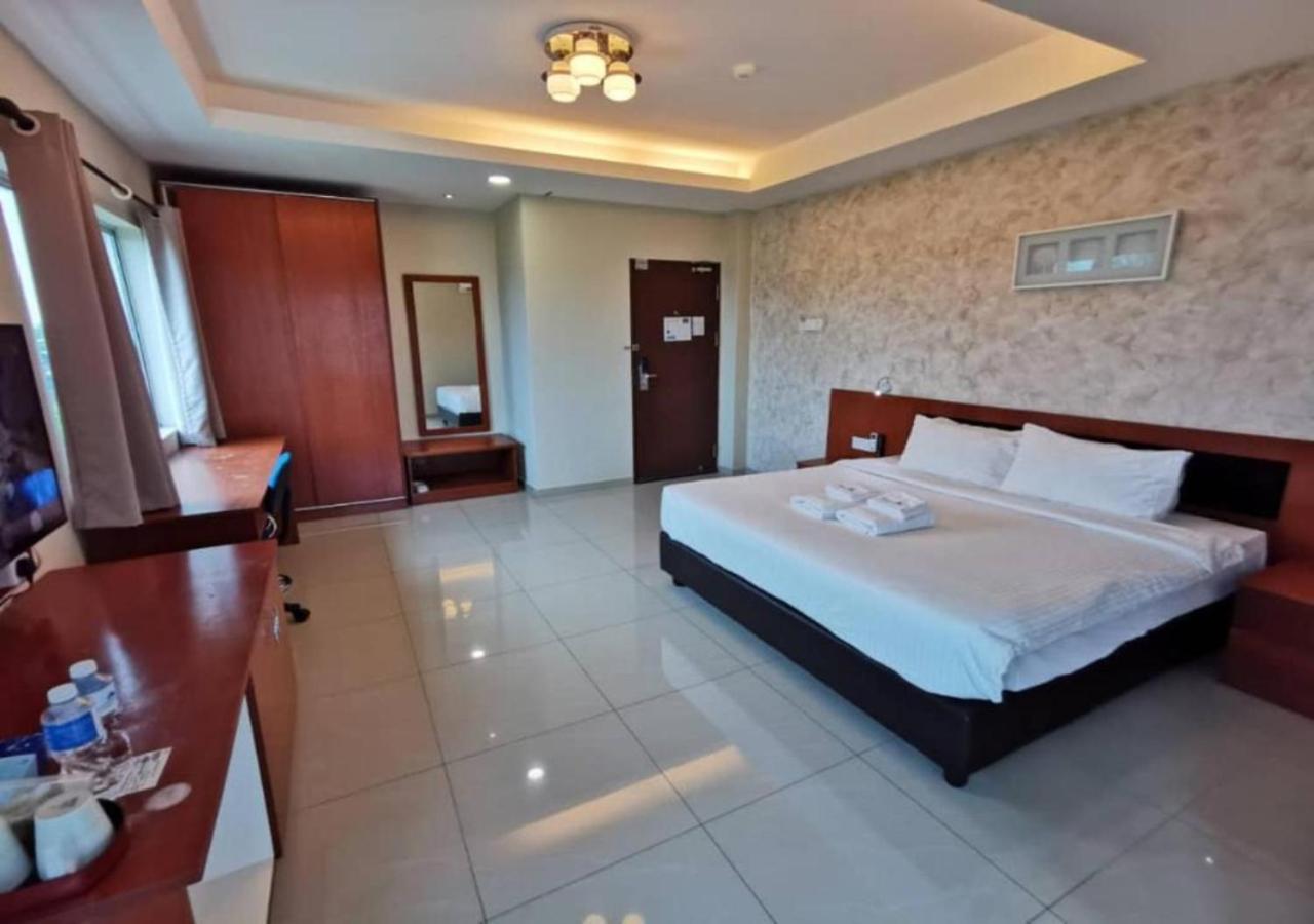 Yew Boutique Hotel Teluk Intan Eksteriør bilde