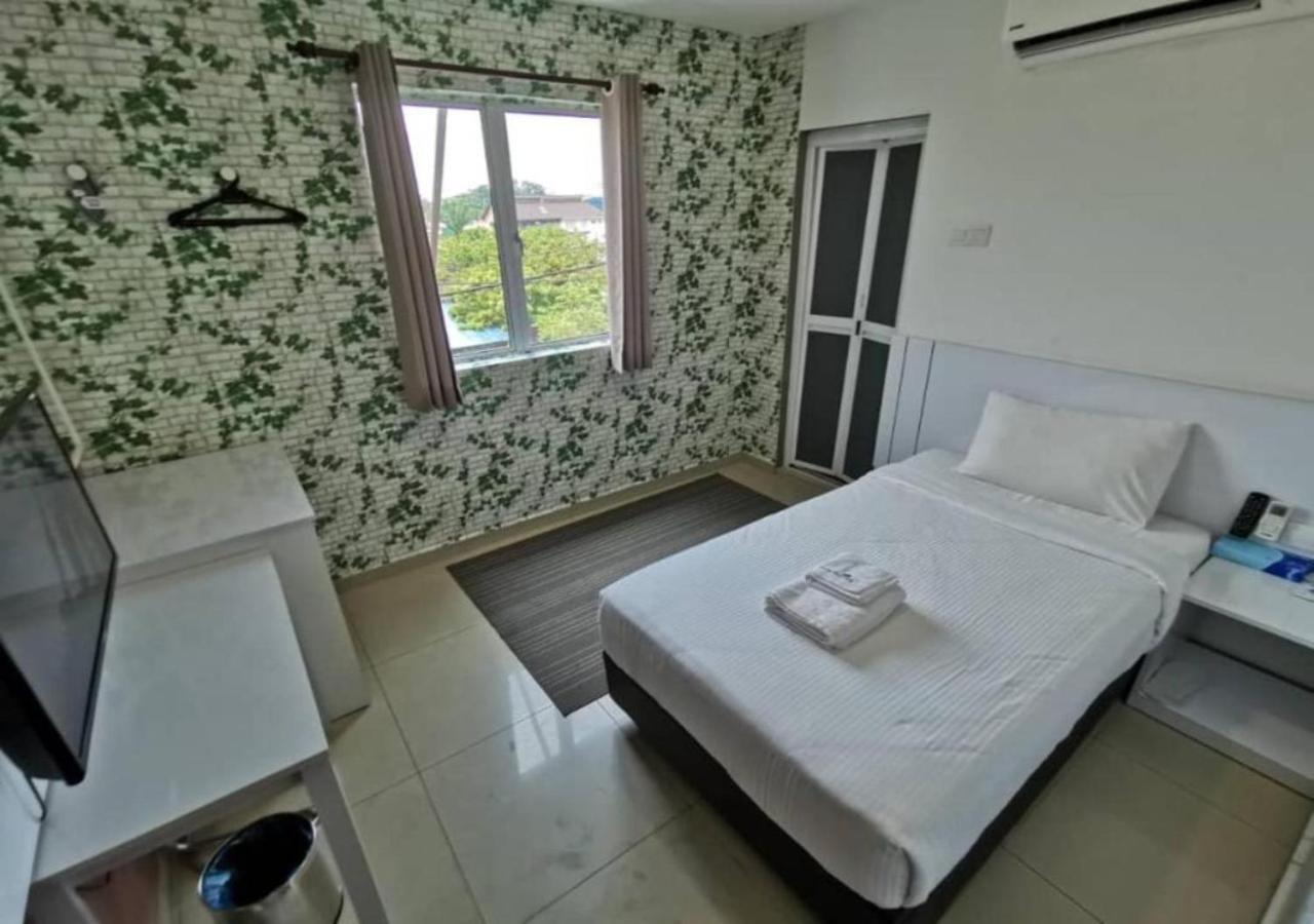 Yew Boutique Hotel Teluk Intan Eksteriør bilde